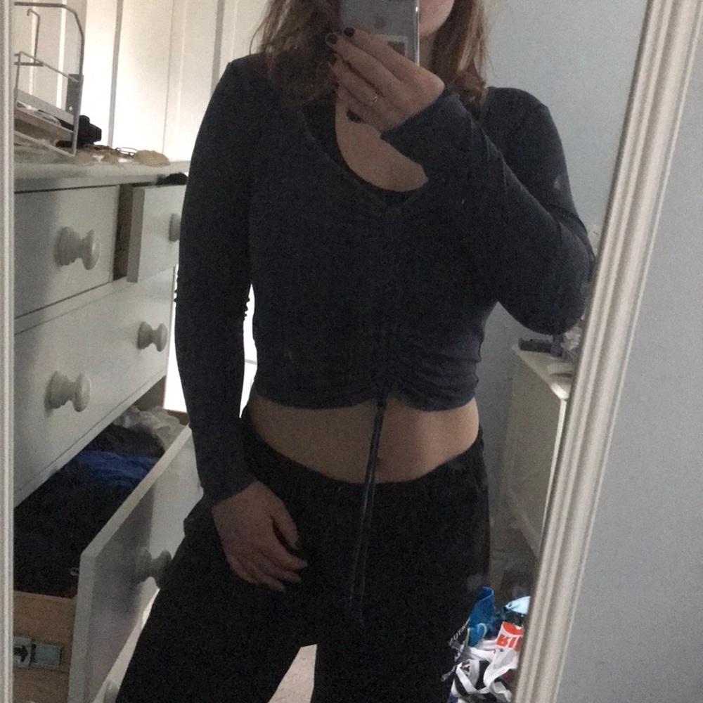 American eagle soft, sexy long sleeve cropped top